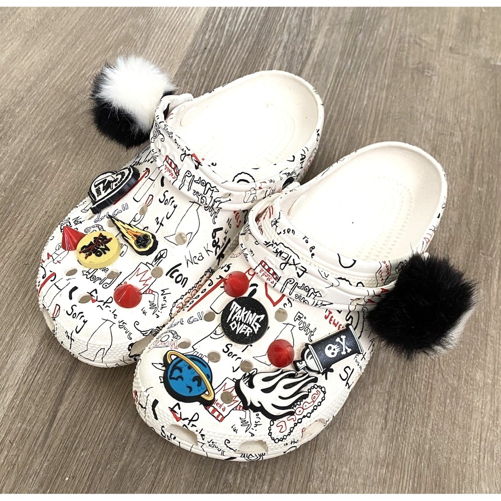 Disney Dalmatians Crocs Cruella 2 White Size M‎ 7 W 9 HTF GUC Charms Shoes Black